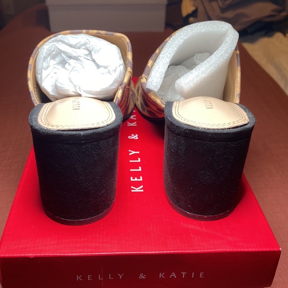 Leopard Mule - Picture 3 of 3